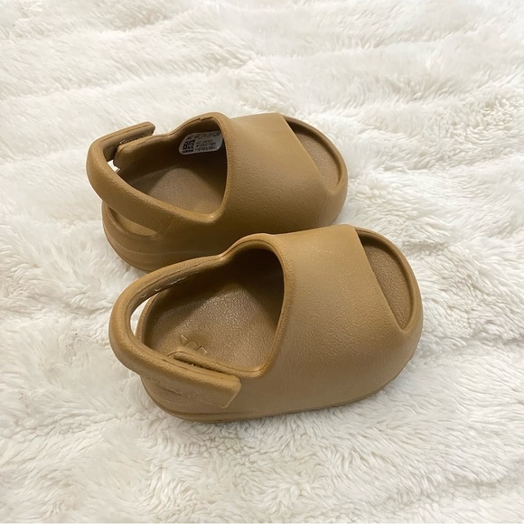 Yeezy Slide Ochre Infant Size 3 - Picture 3 of 16